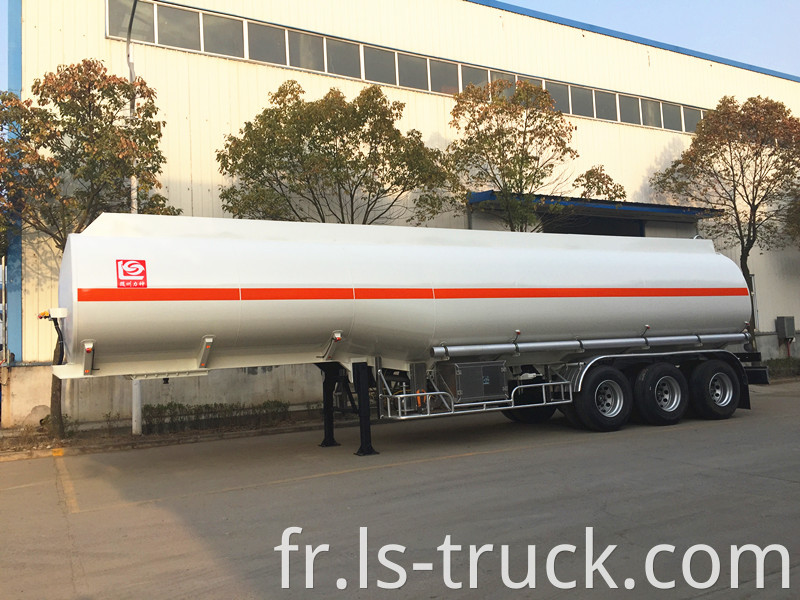 Tri-axle 43000L Fuel Transport Semi Trailer